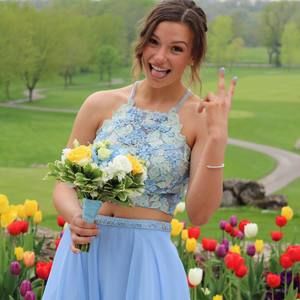 Meet your Posher, Courtney